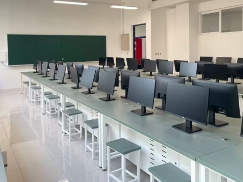 初中畢業(yè)男生學(xué)什么技術(shù)類專業(yè)好？